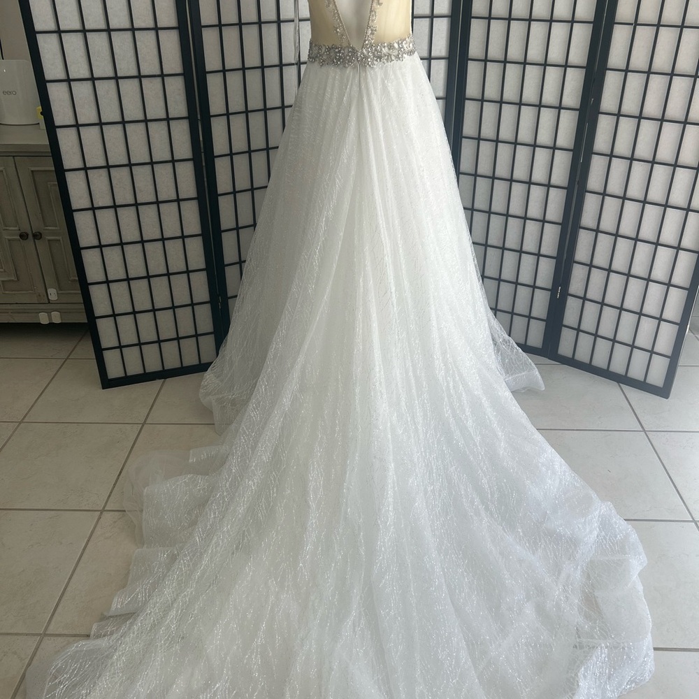 Elegant Glittery White Gown with Silver Accents - Picture 7 of 7